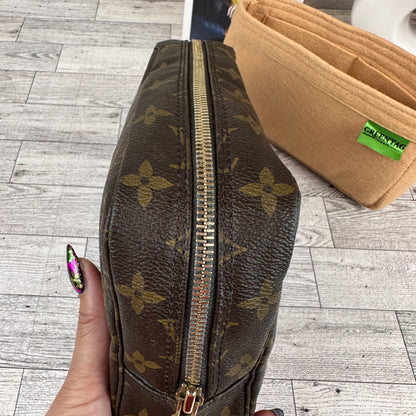 Louis Vuitton Trousse 23