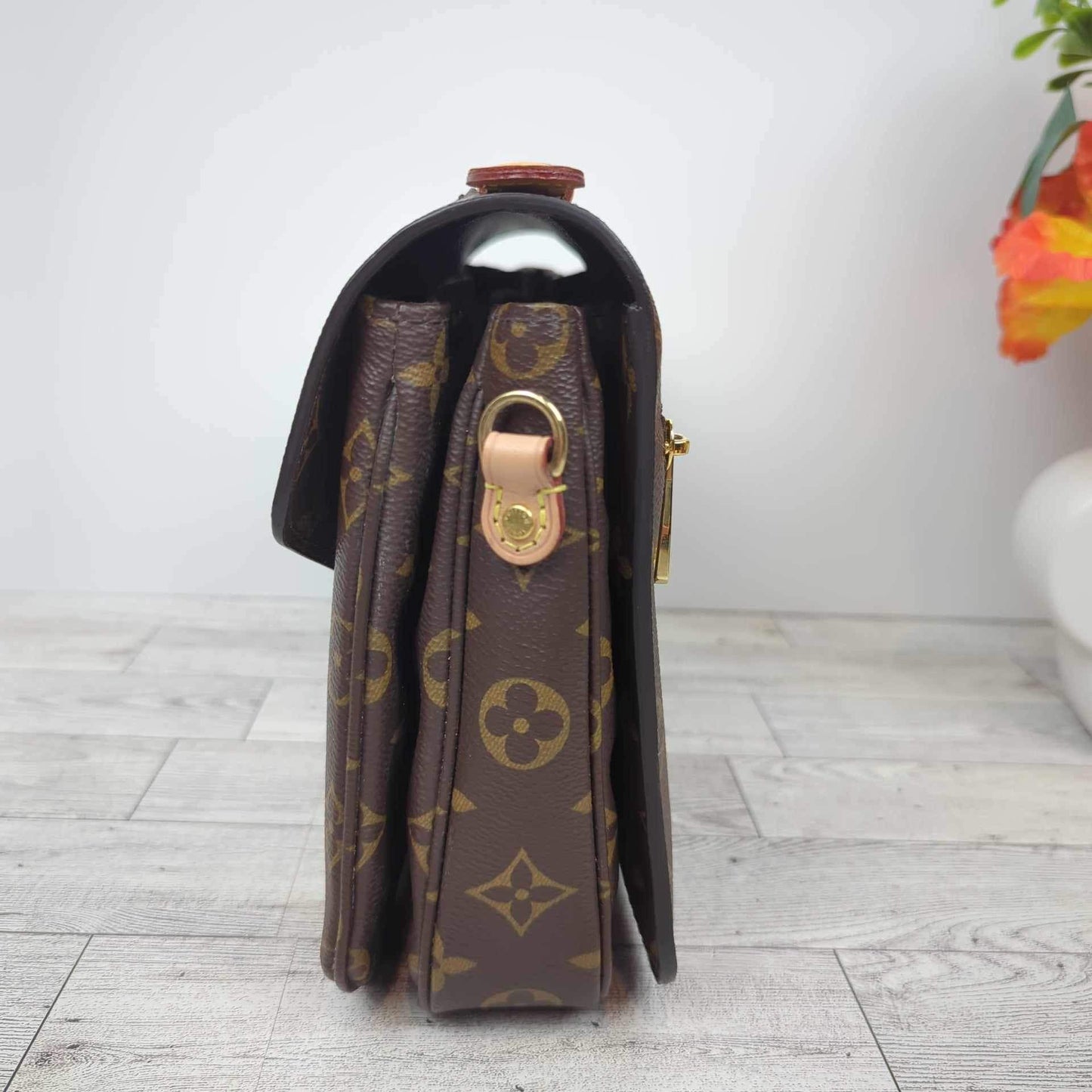 Louis Vuitton Monogram Pochette Metis