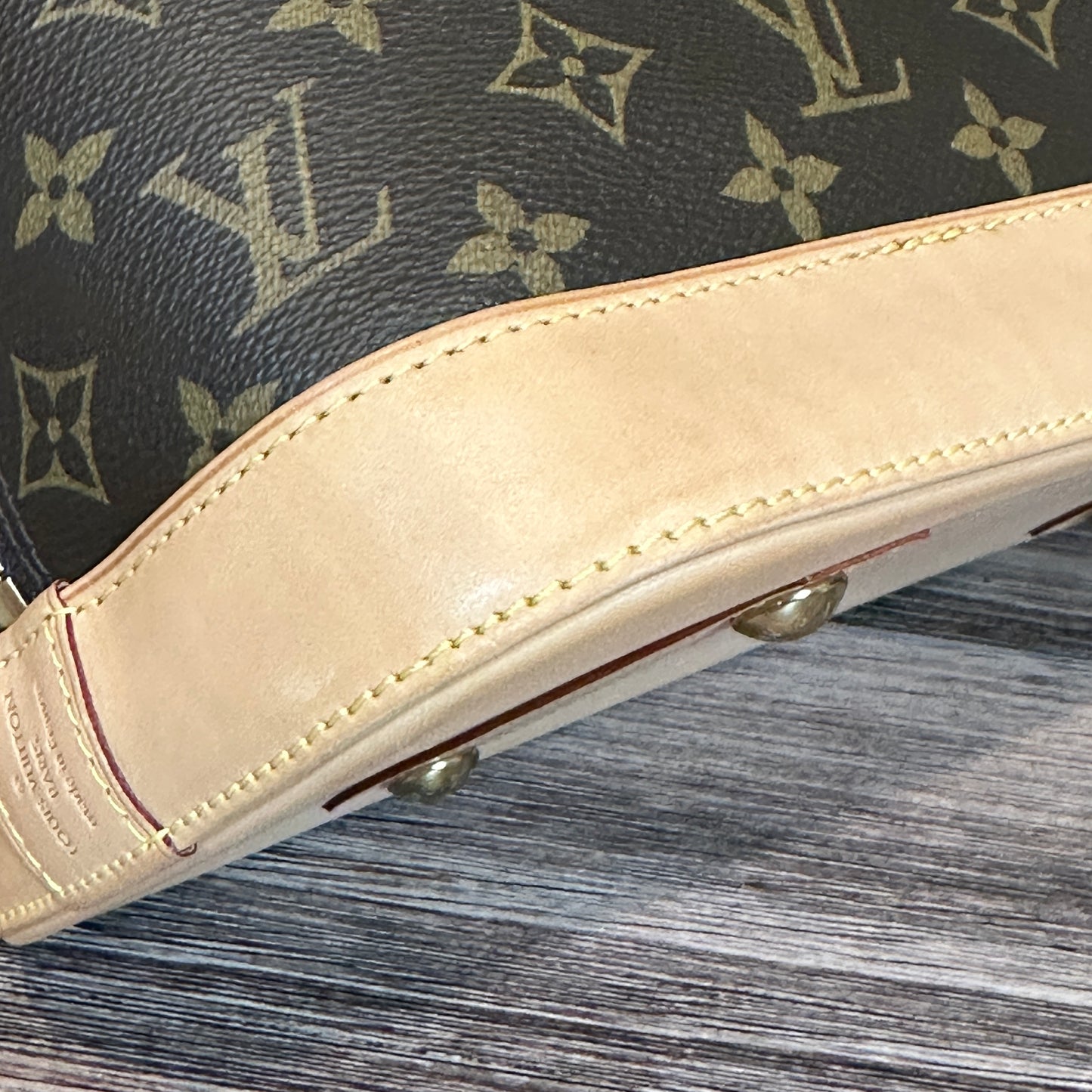 Louis Vuitton Alma MM Monogram