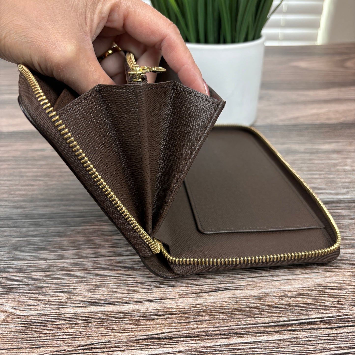 Louis Vuitton XL Zippy Organizer Damier Ebene