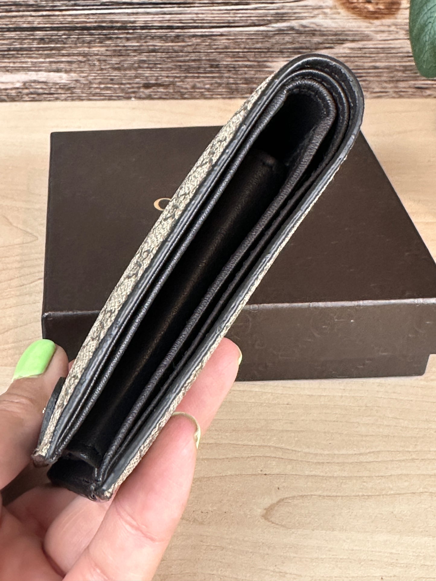 Gucci Micro GG Unisex Bifold Wallet Brown