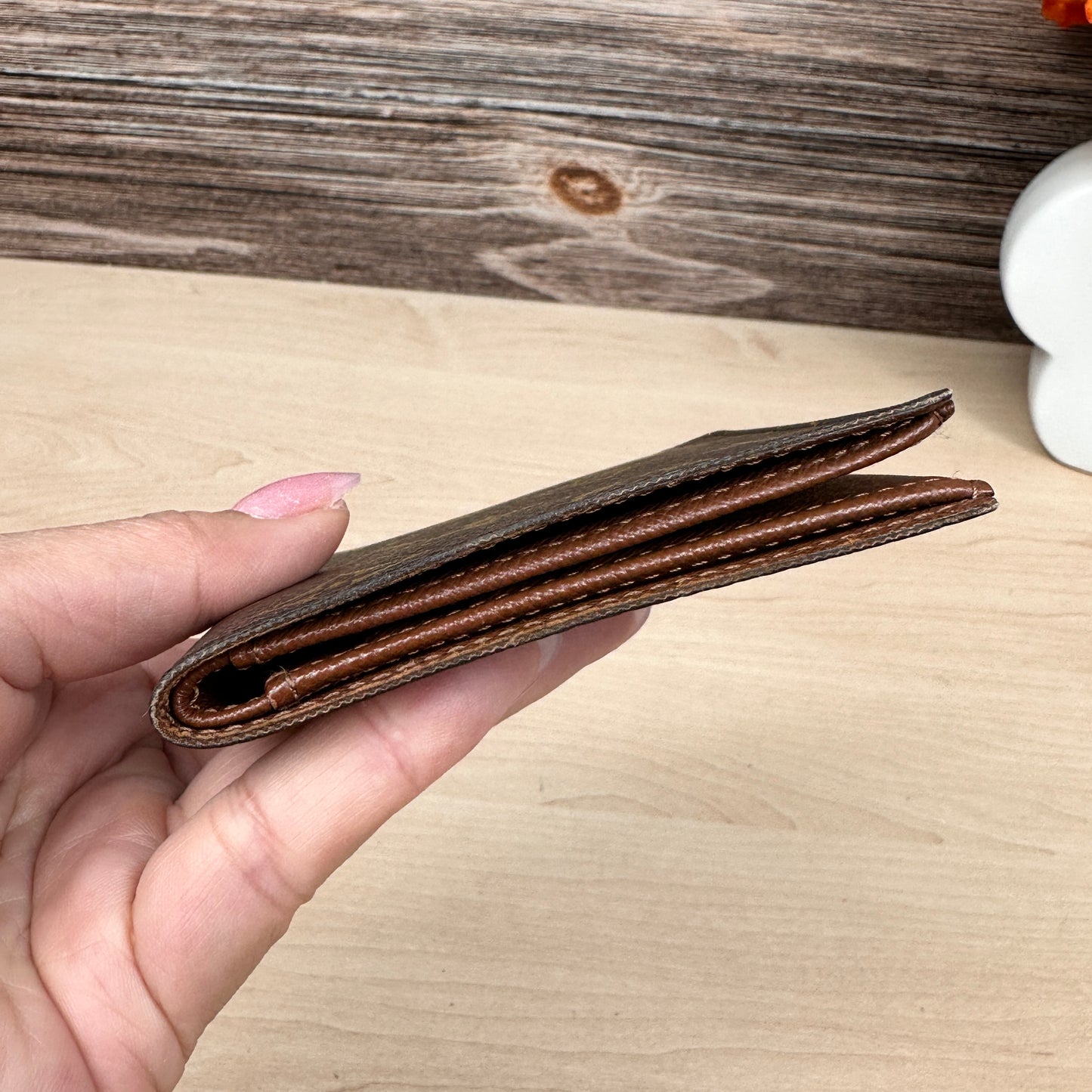 Louis Vuitton Men Bifold Wallet