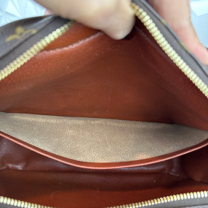 Louis Vuitton Monogram Sac Migrator Messenger Bag