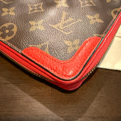 Daily Organizer Clutch Wallet in Cherry Red