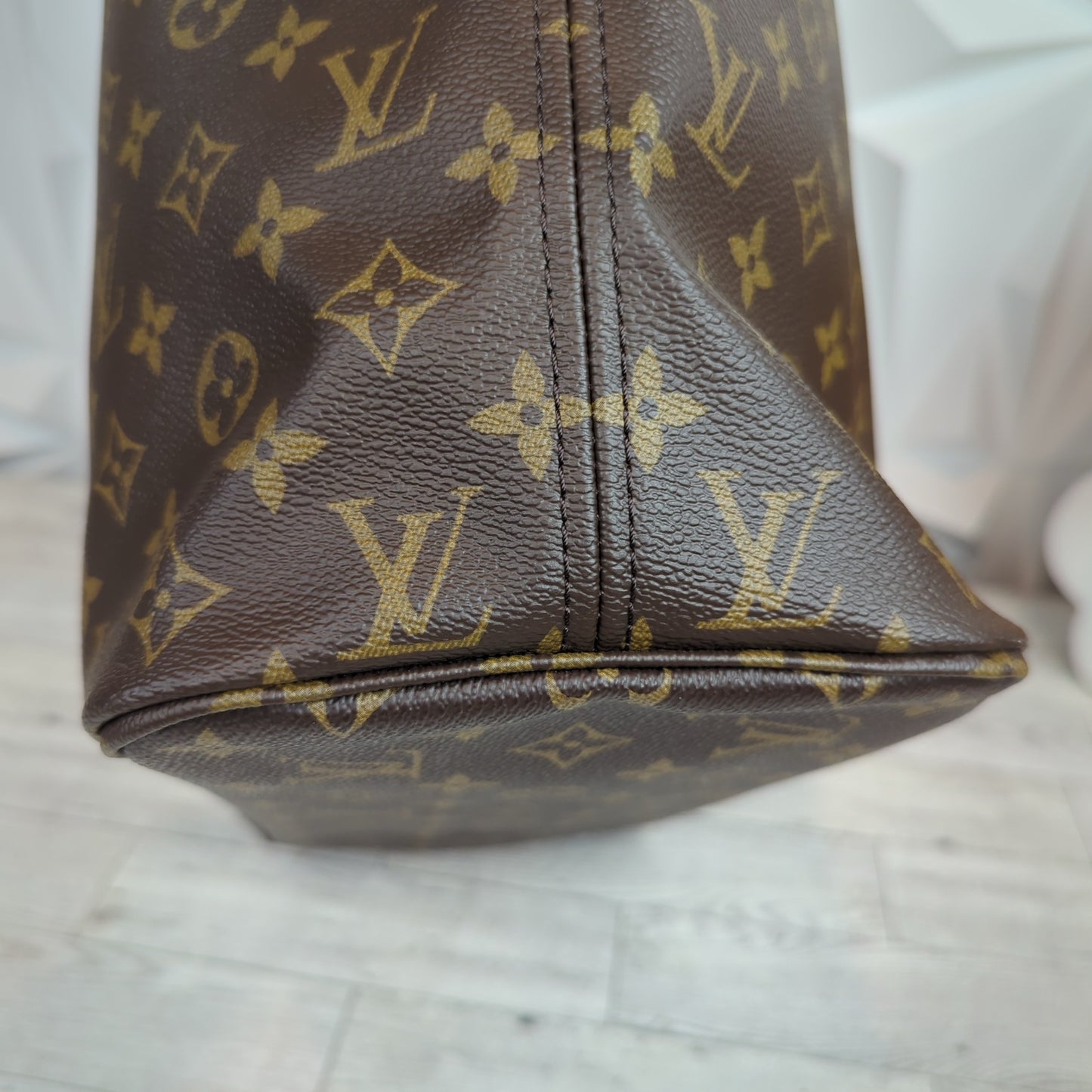 Louis Vuitton Neverfull MM Monogram
