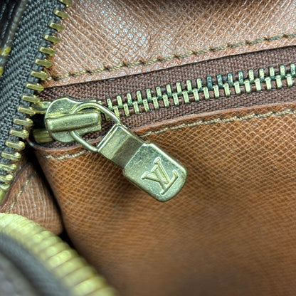 Louis Vuitton Trocadero 23 Crossbody Bag