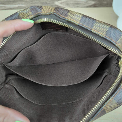 Louis Vuitton Damier Canvas Macao Wristlet Clutch