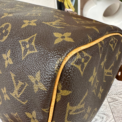 Louis Vuitton Monogram Speedy 30