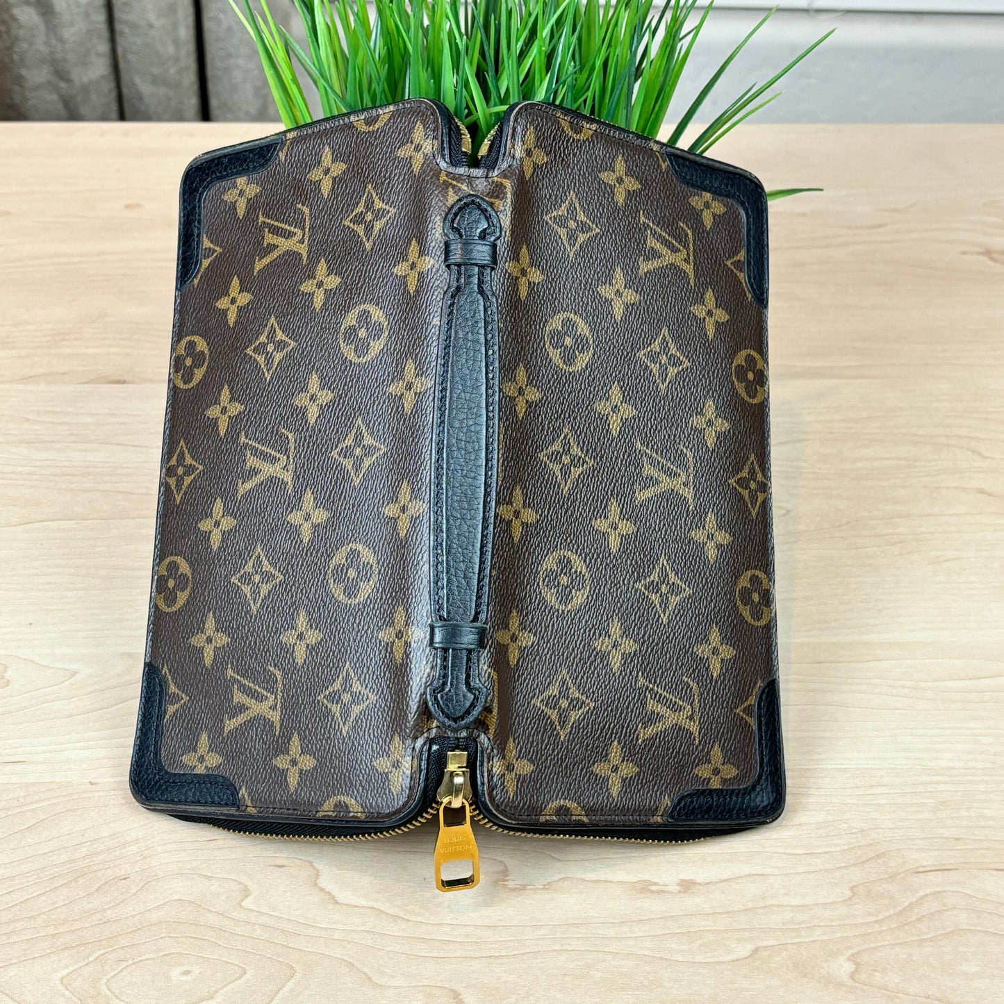 Louis Vuitton Monogram Daily Organizer Wallet Noir