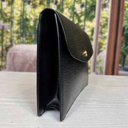 Louis Vuitton Black Epi Leather Montaigne Clutch