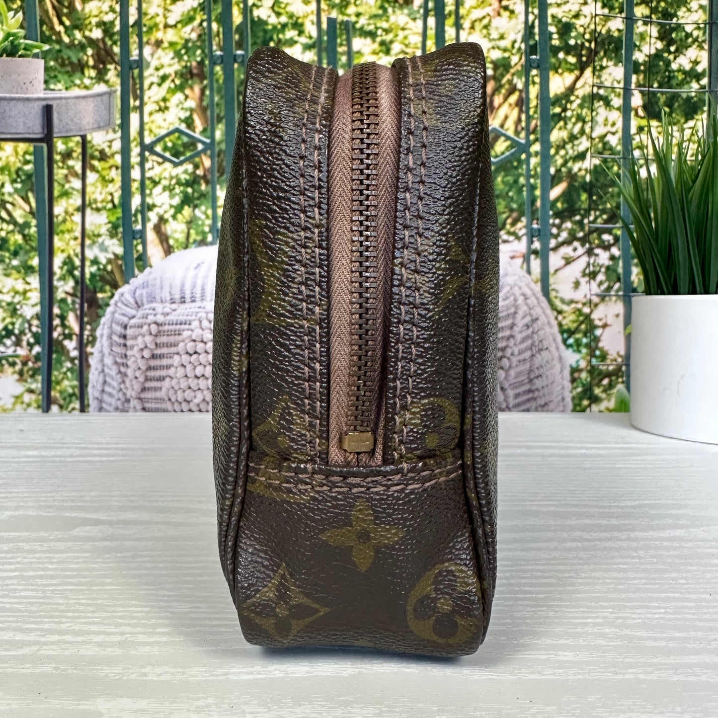 Louis Vuitton Trousse Toilet 23