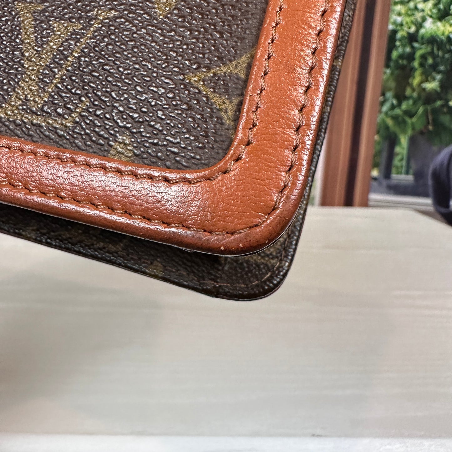 Louis Vuitton Vintage Dame Clutch