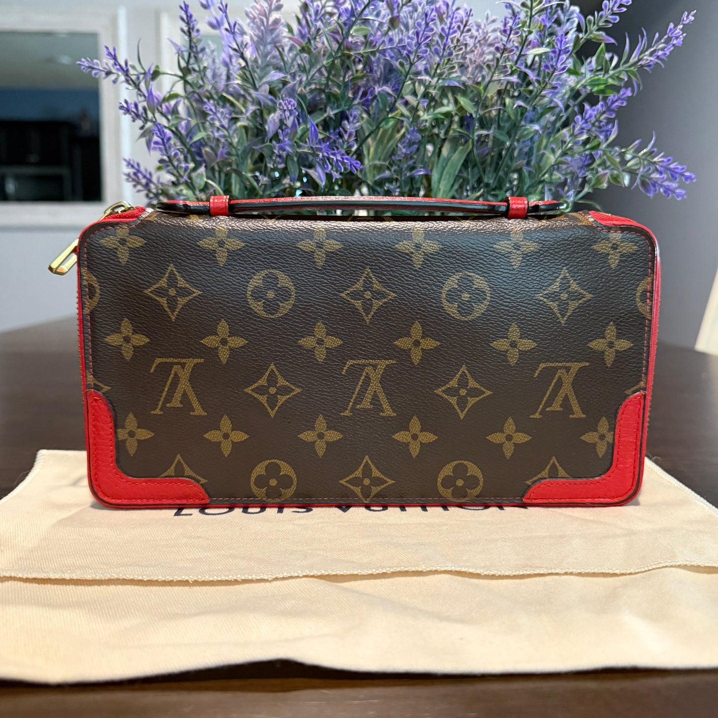 Daily Organizer Clutch Wallet in Cherry Red