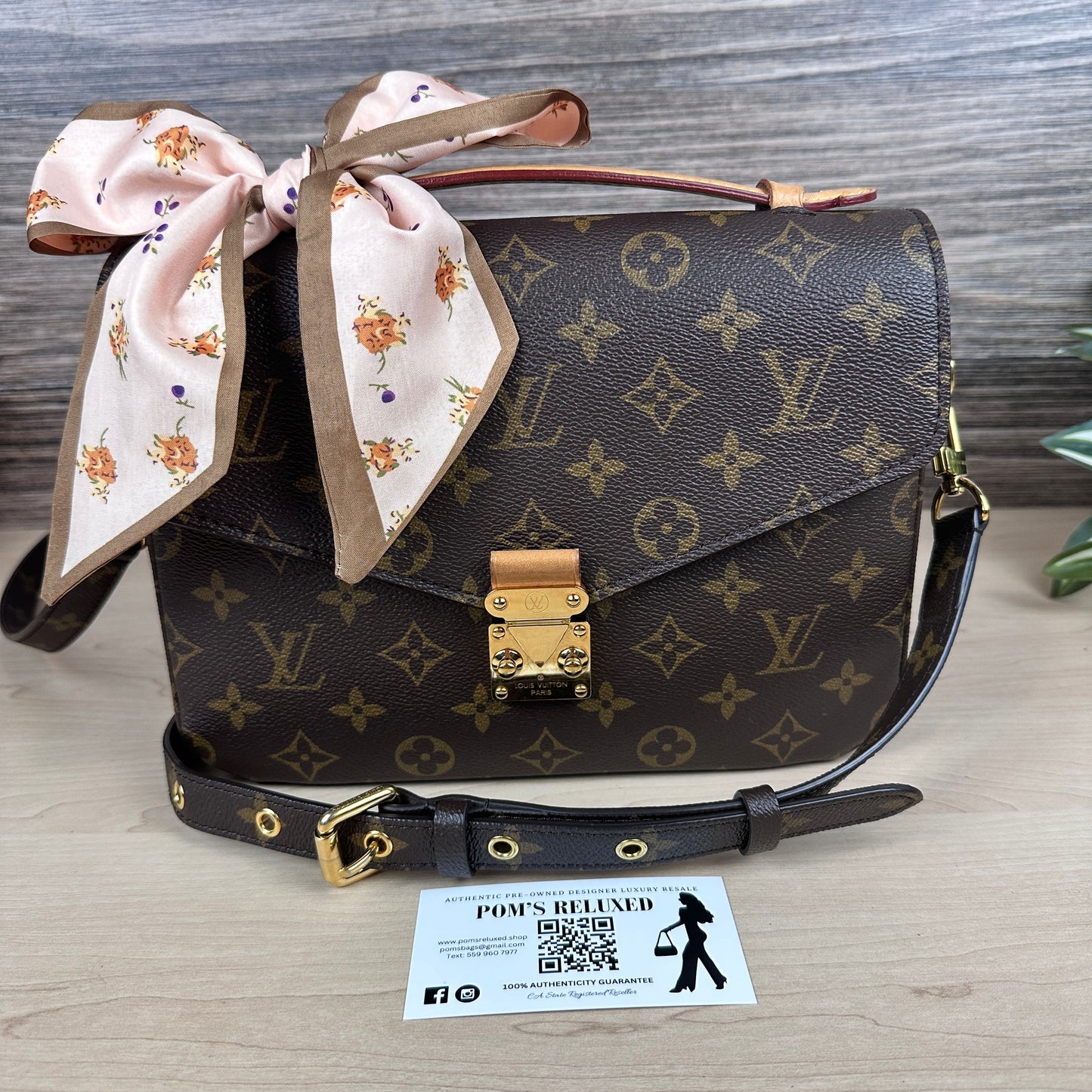 Louis Vuitton Monogram Pochette Metis