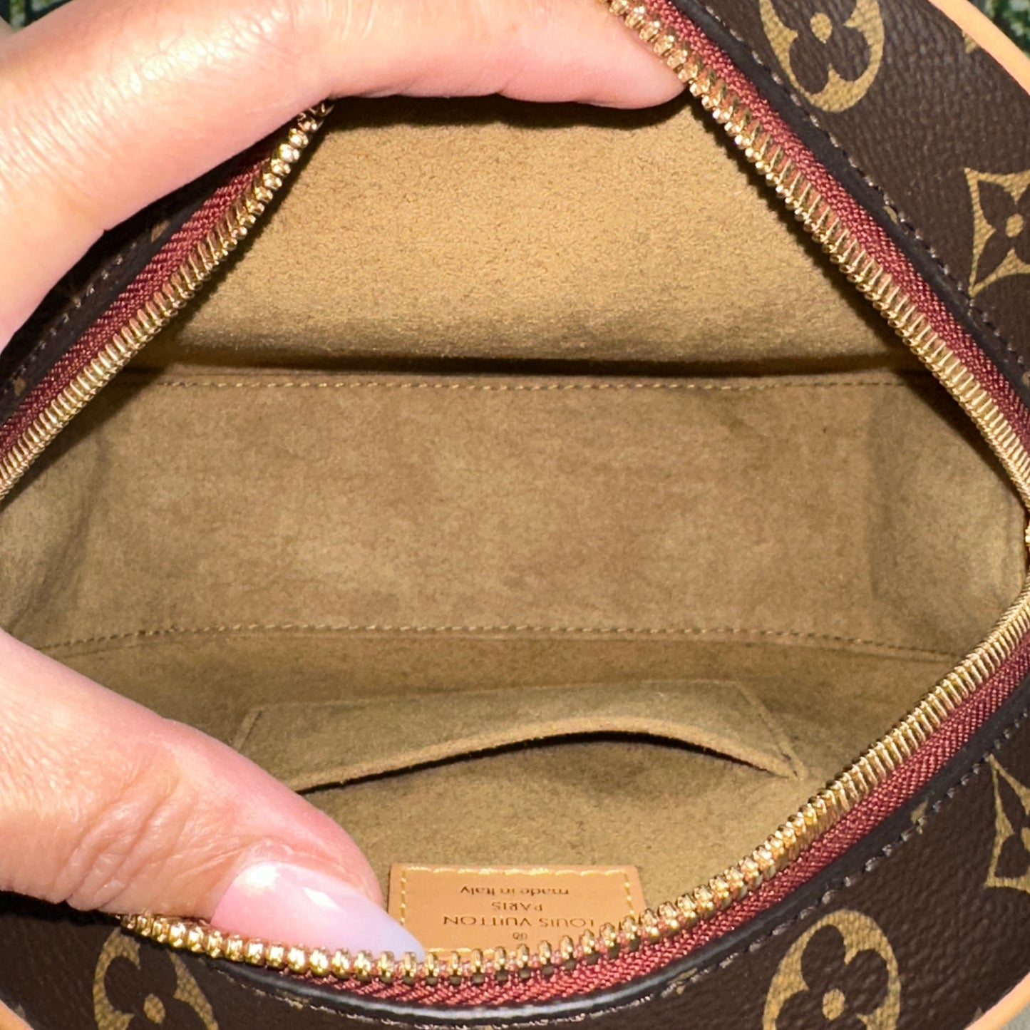 Louis Vuitton Boite Chapeau Souple MM Monogram