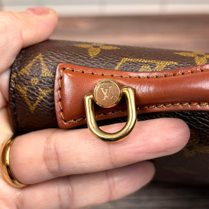 Louis Vuitton Monceau 26 Briefcase Bag