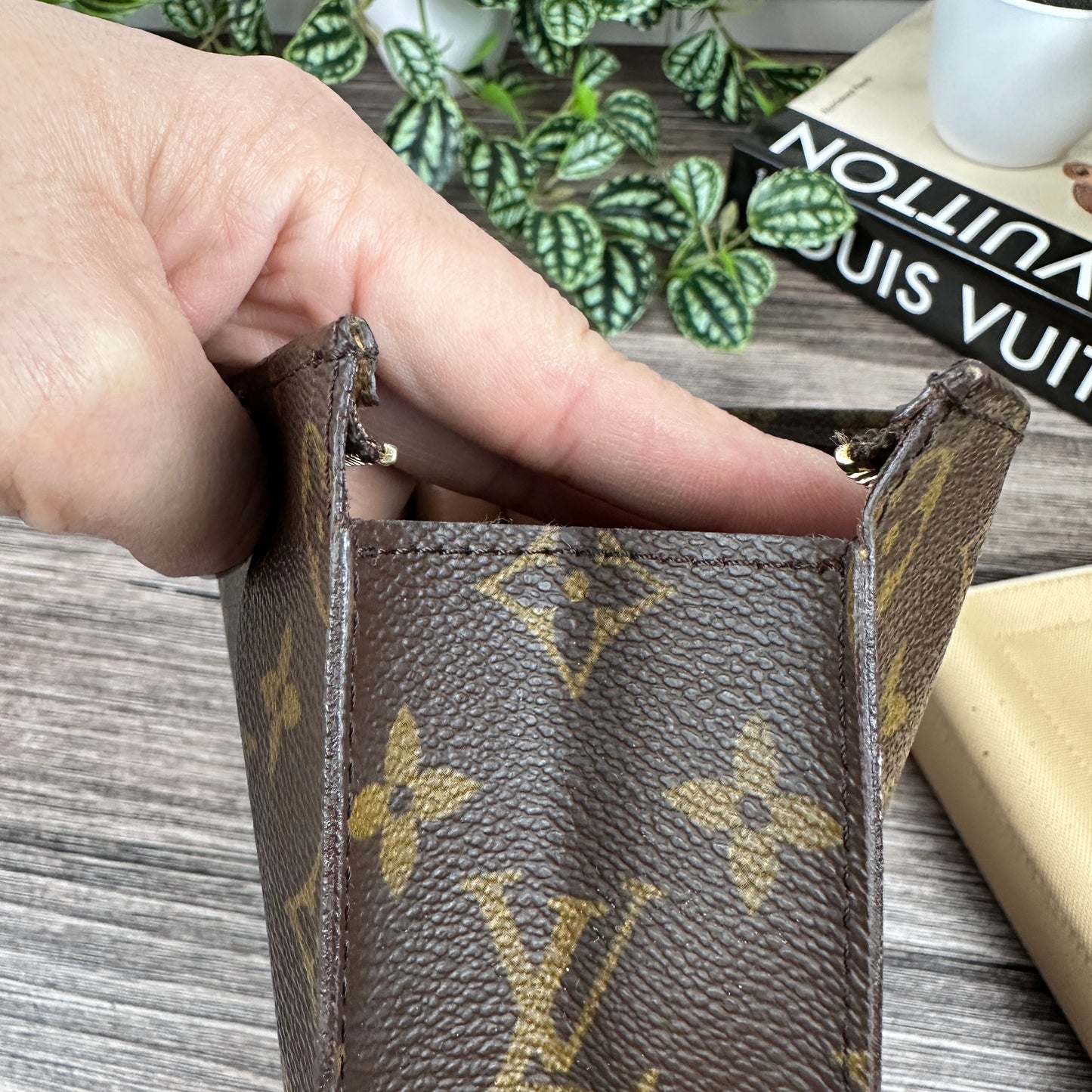 Louis Vuitton Vintage Toiletry 26 Monogram