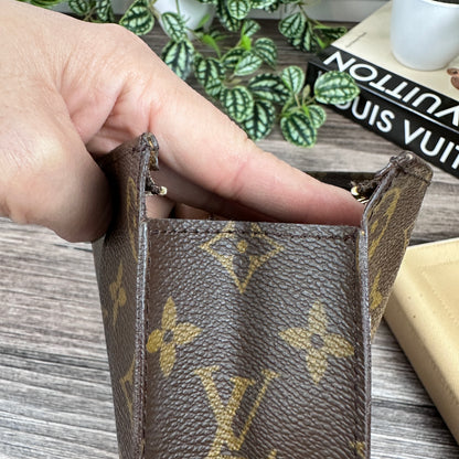 Louis Vuitton Vintage Toiletry 26 Monogram