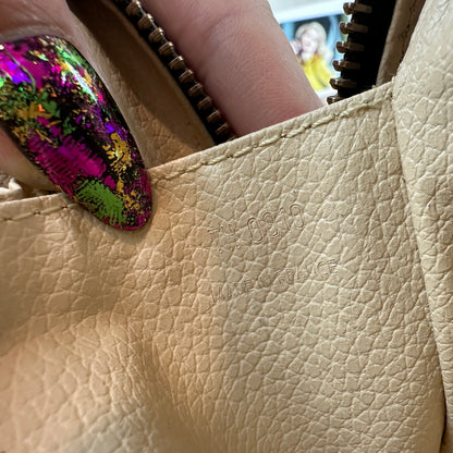 Louis Vuitton Trousse 23