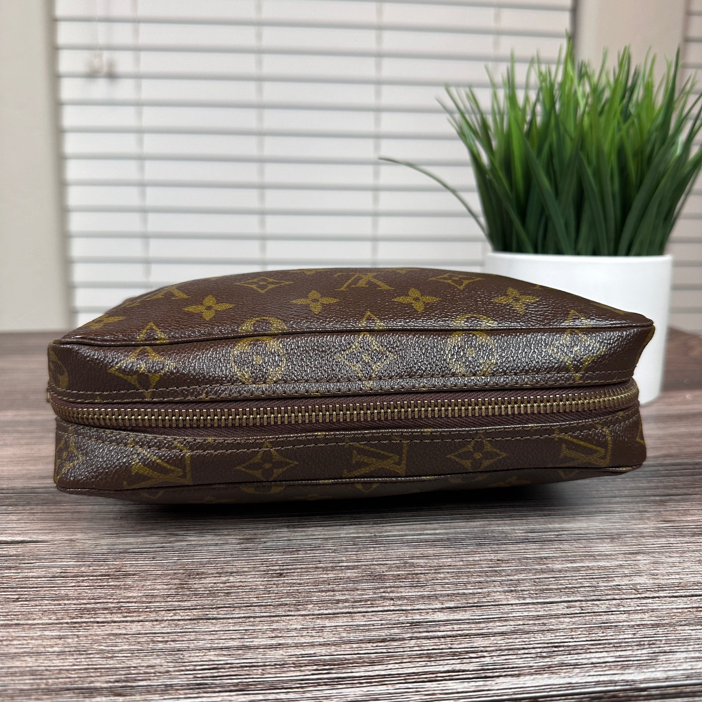 Louis Vuitton Trousse 23 Cosmetic Pouch