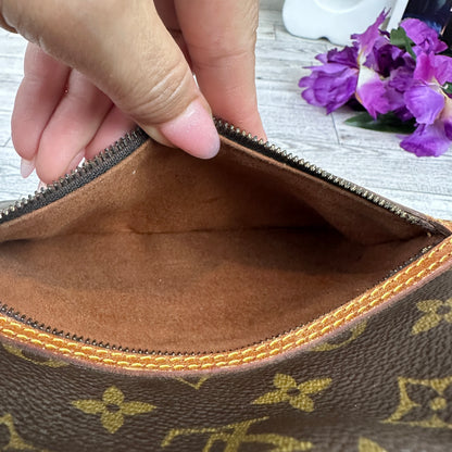 Louis Vuitton Monogram Sac Senlis