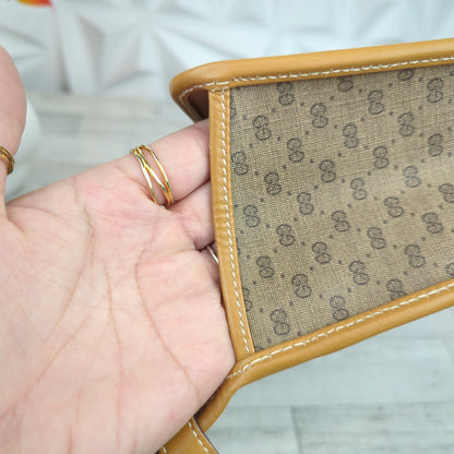 Gucci Micro GG Convertible Sling