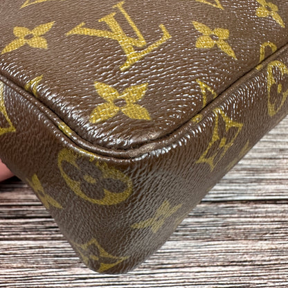 Louis Vuitton Trousse 23 Cosmetic Pouch