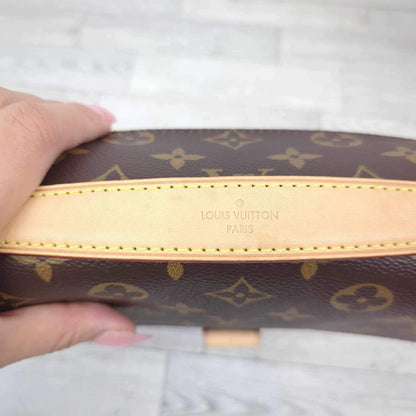 Louis Vuitton Monogram Pochette Metis