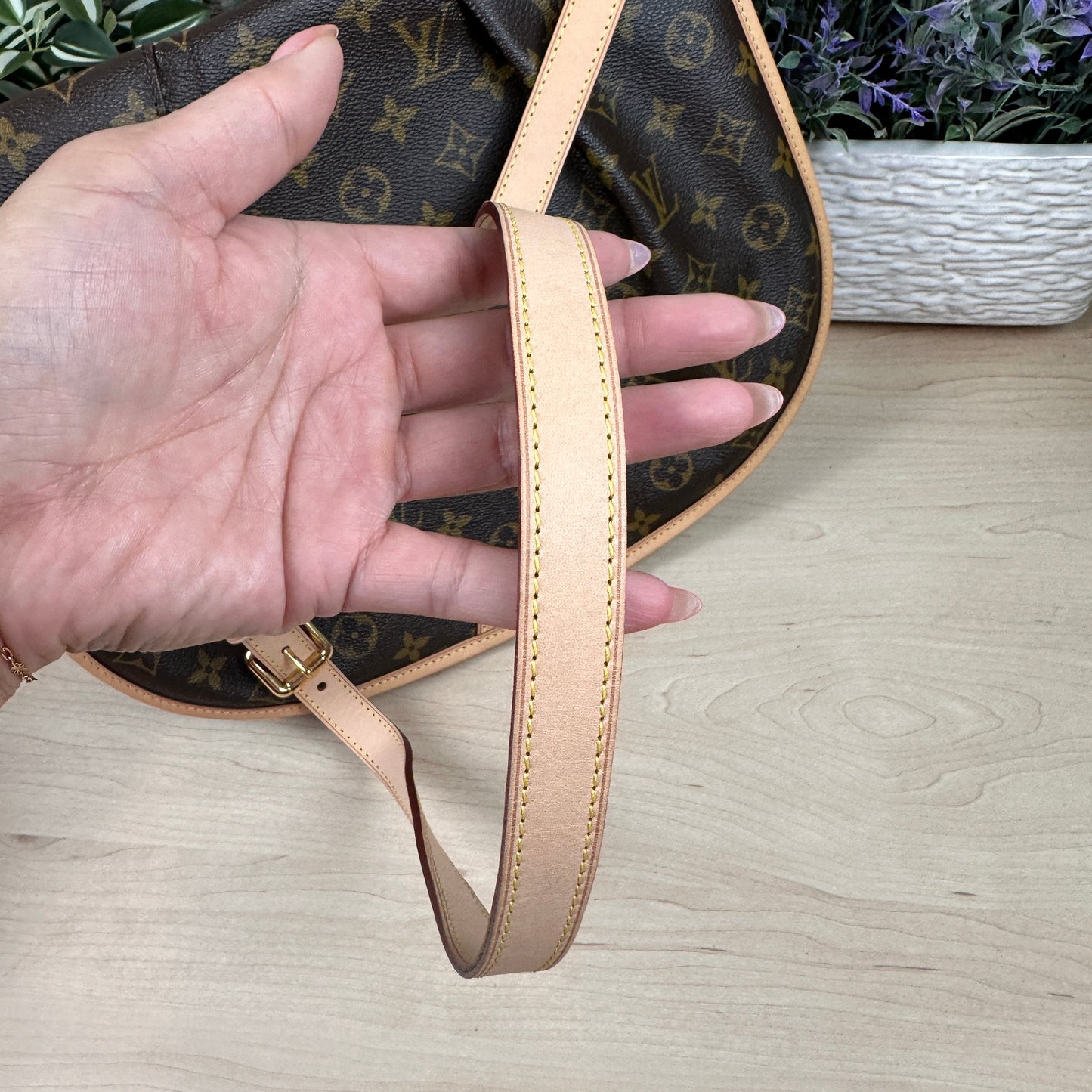 Louis Vuitton Menilmontant GM