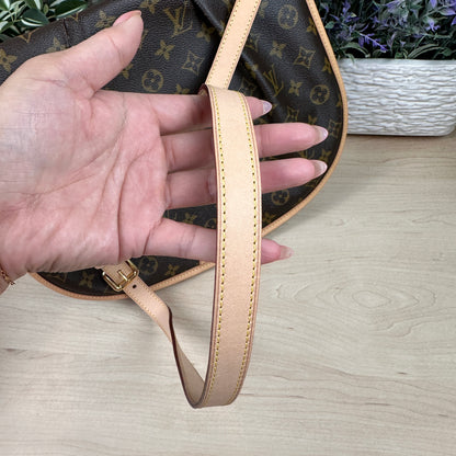Louis Vuitton Menilmontant GM