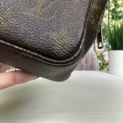 Louis Vuitton Trousse Toilet 23