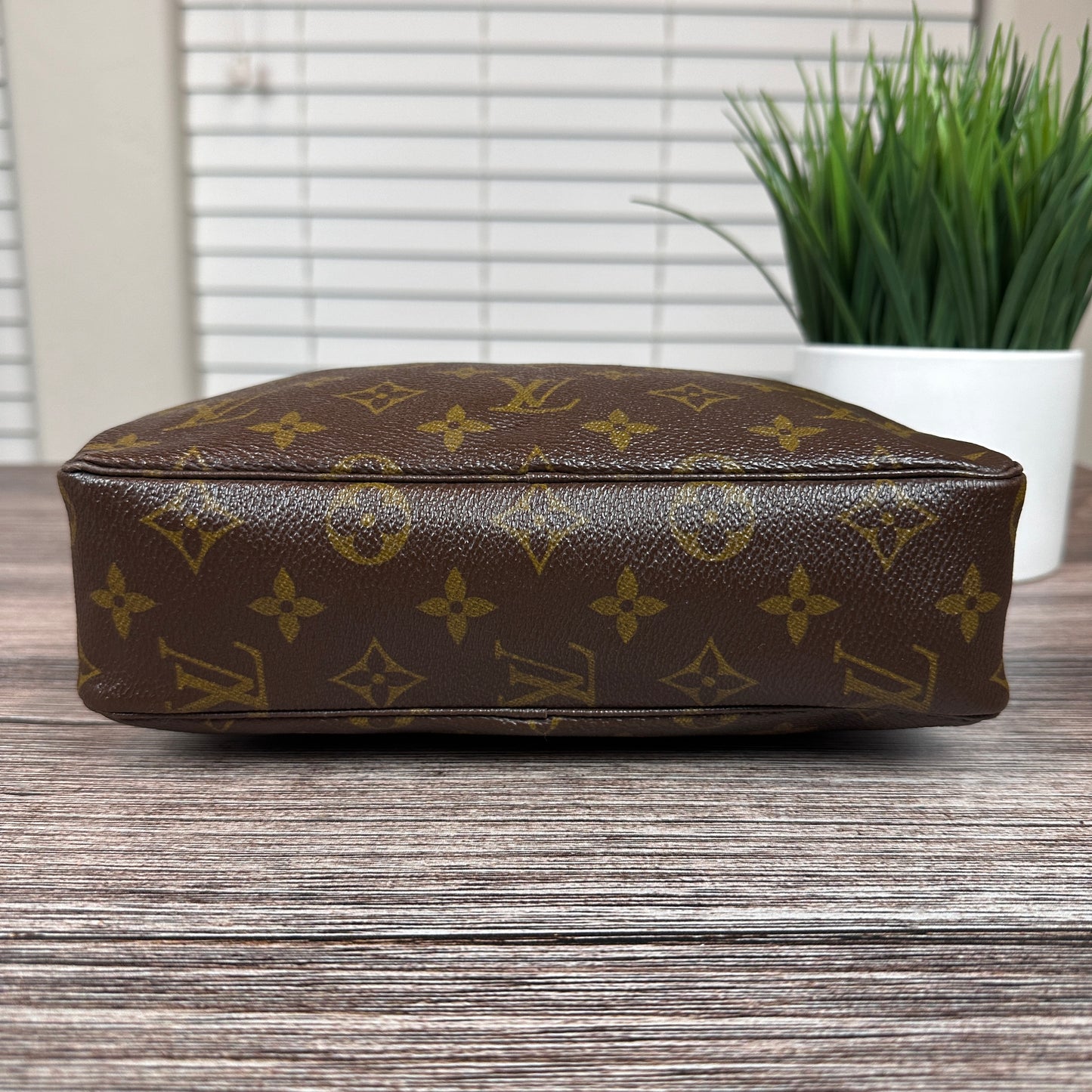 Louis Vuitton Trousse 23 Cosmetic Pouch