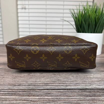 Louis Vuitton Trousse 23 Cosmetic Pouch