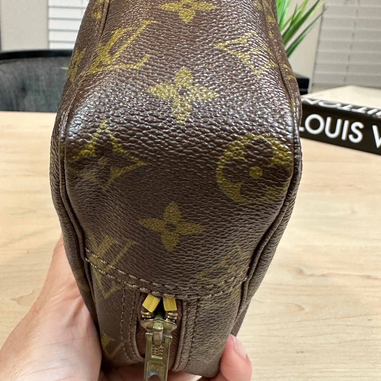 Louis Vuitton Vintage Trousse 23