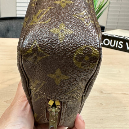 Louis Vuitton Vintage Trousse 23