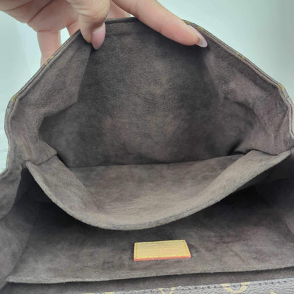 Louis Vuitton Monogram Pochette Metis