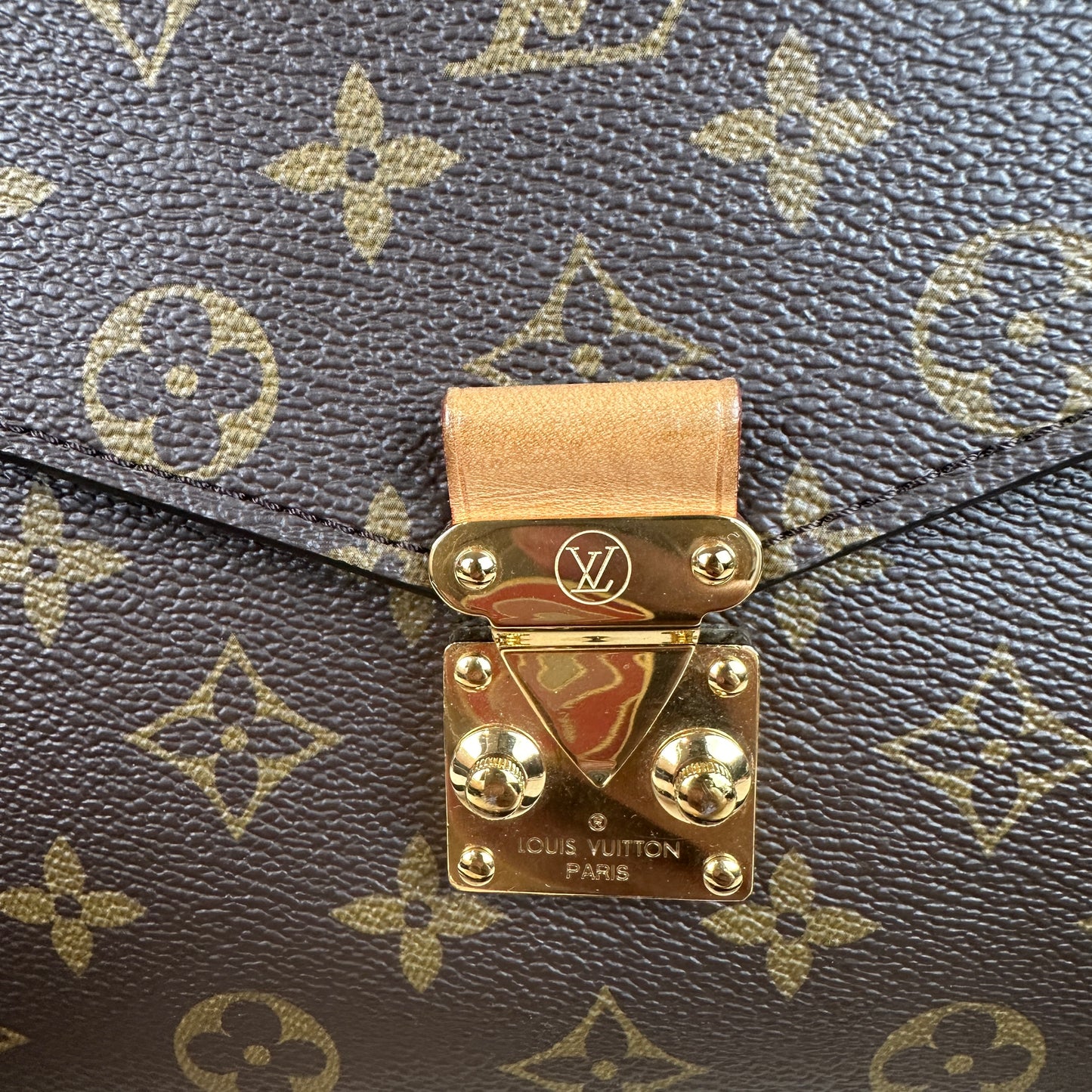 Louis Vuitton Monogram Pochette Metis