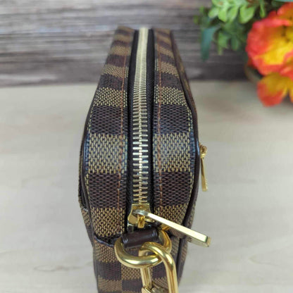 Louis Vuitton Damier Canvas Macao Wristlet Clutch