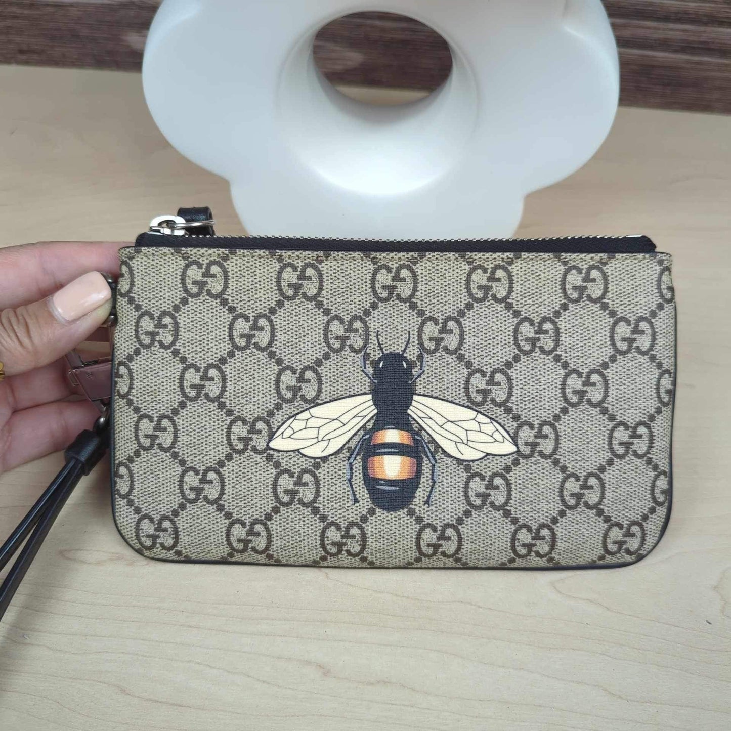 Gucci GG Supreme Bee Print Wrist Pouch