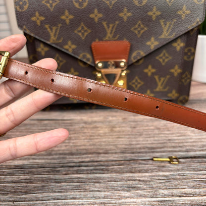 Louis Vuitton Monceau 26 Briefcase Bag