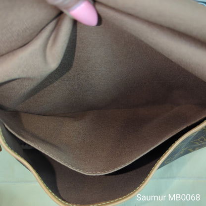 Louis Vuitton Monogram Saumur 30 Messenger Bag