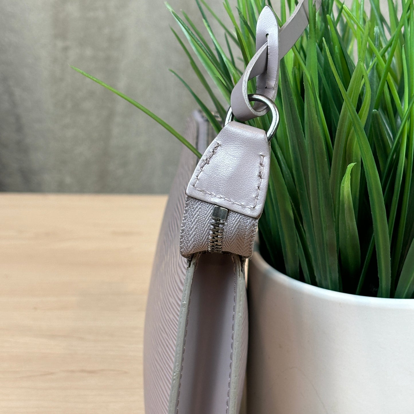 Louis Vuitton Lilac Epi Leather Accessories Pochette 24