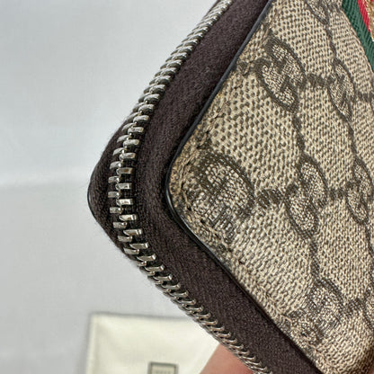 Gucci GG Supreme Canvas Bee Zip Around Wallet