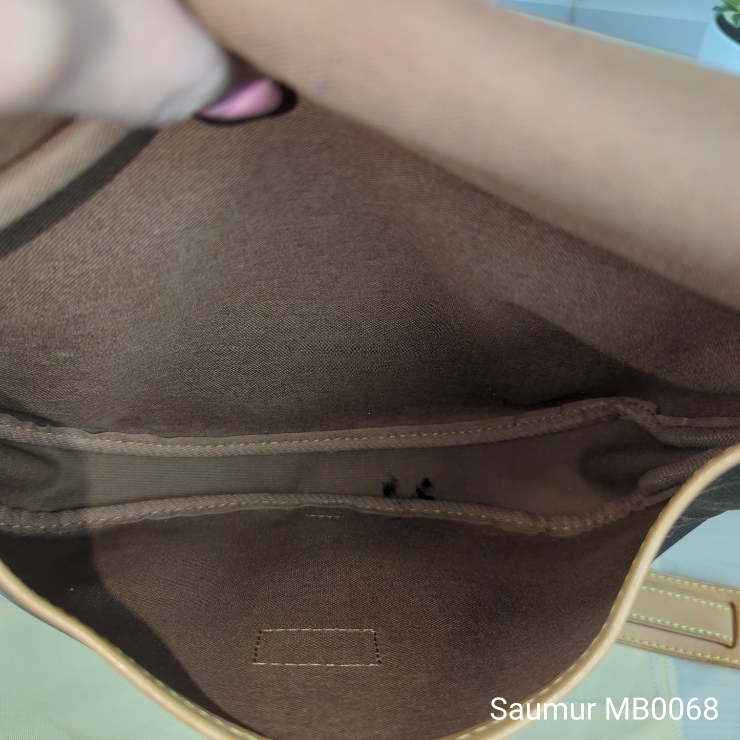 Louis Vuitton Monogram Saumur 30 Messenger Bag