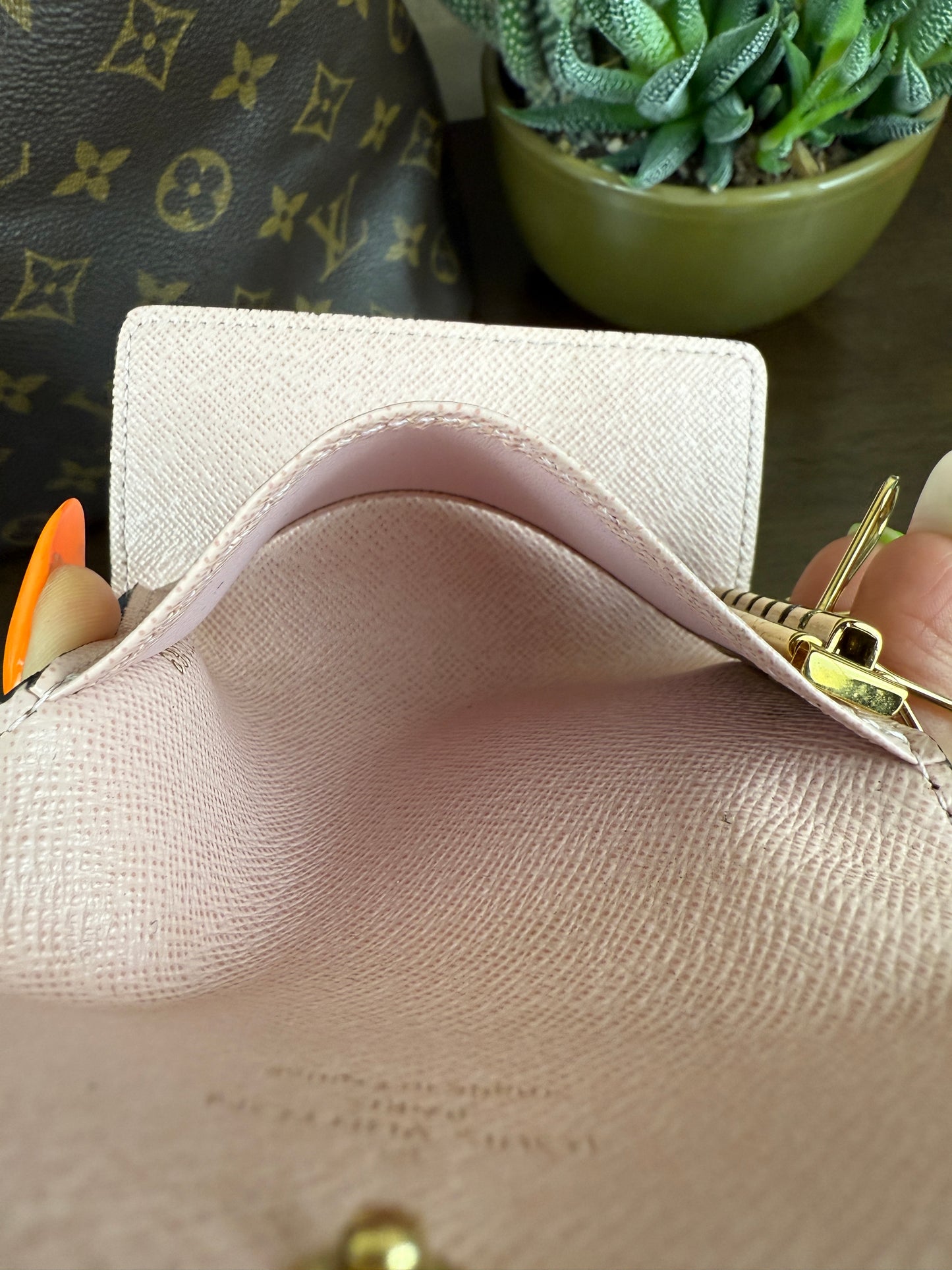 Damier Ebene 6-Ring Key Holder Rose Ballerine Pink