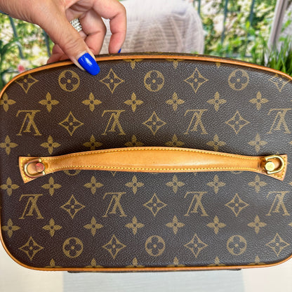 Louis Vuitton Nice Cosmetic Case
