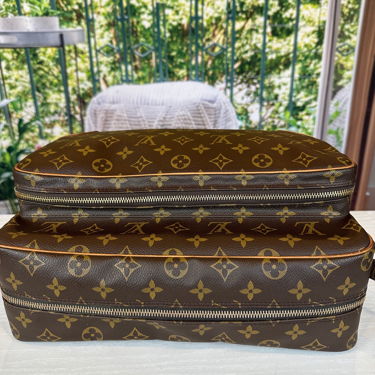 Louis Vuitton Nile GM Crossbody Bag Monogram Canvas