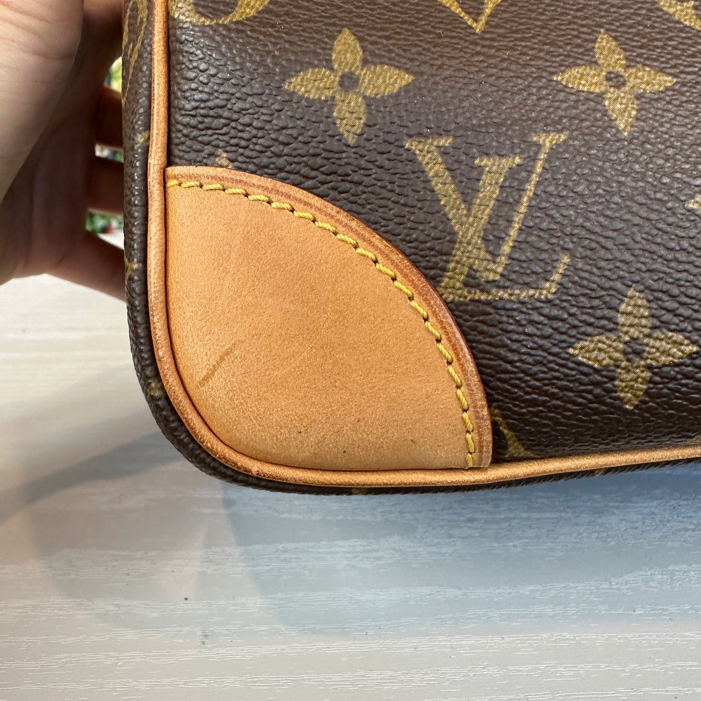Louis Vuitton Nile GM Crossbody Bag Monogram Canvas