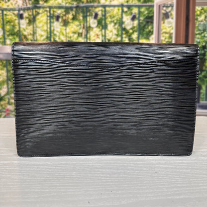 Louis Vuitton Black Epi Leather Montaigne Clutch