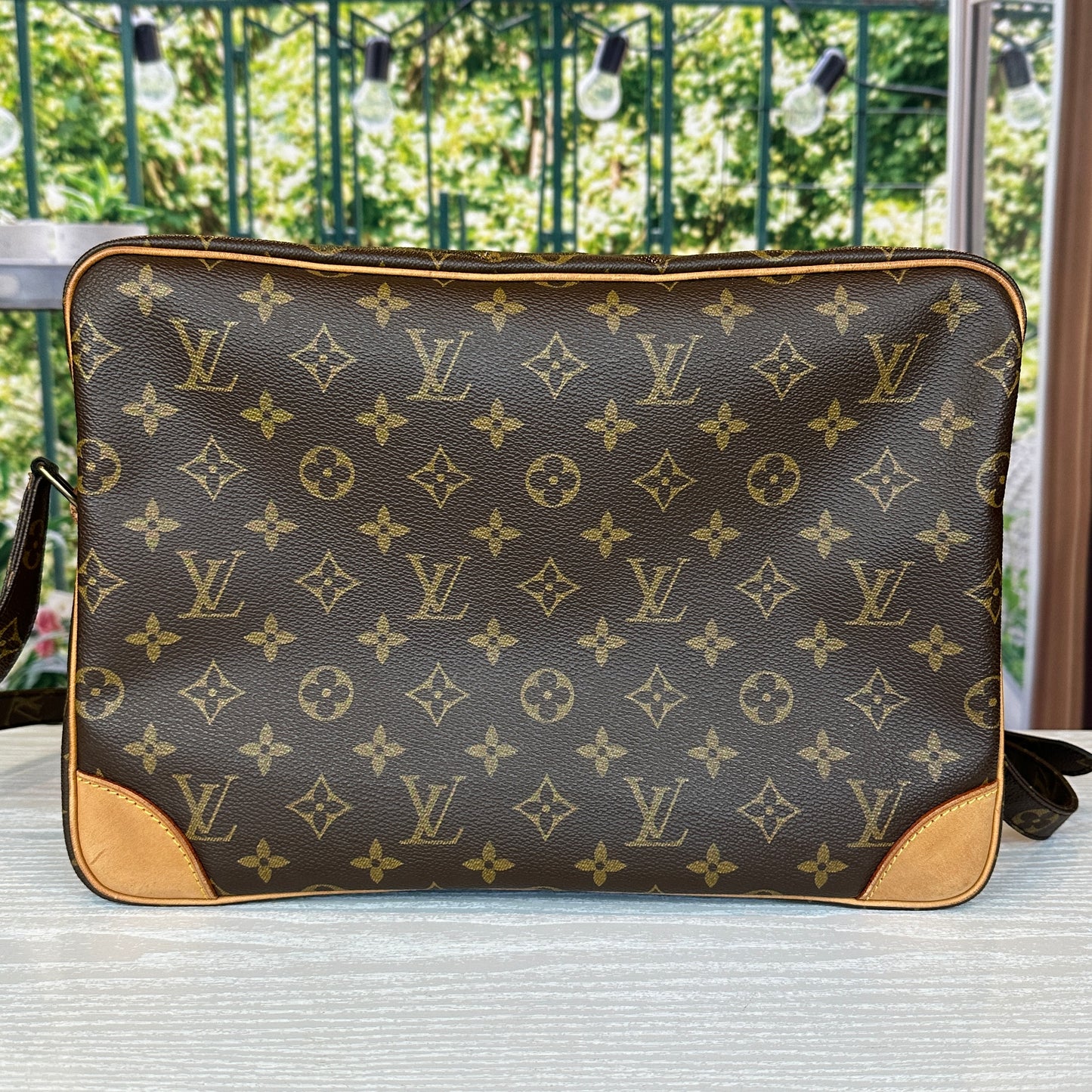 Louis Vuitton Nile GM Crossbody Bag Monogram Canvas